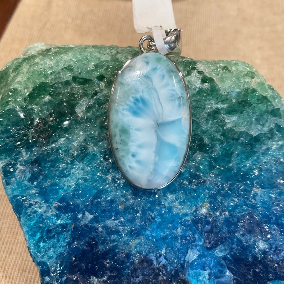 Elegant Larimar Blue in Sterling Silver Pendant - Picture 1 of 8